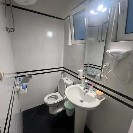 Hostel Cabbage