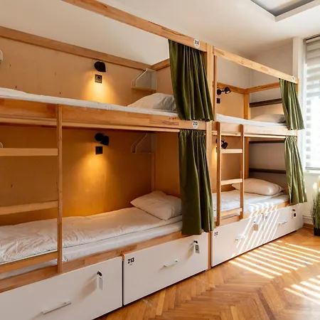 Cabbage Hostel *