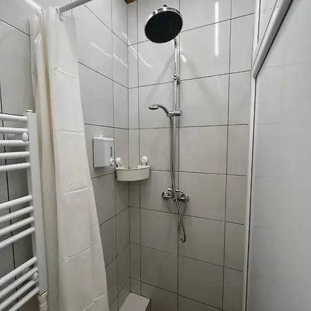 Cabbage Hostel *